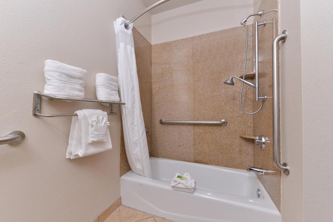 Holiday Inn Express Hotel & Suites Sherman Highway 75 By Ihg Εξωτερικό φωτογραφία