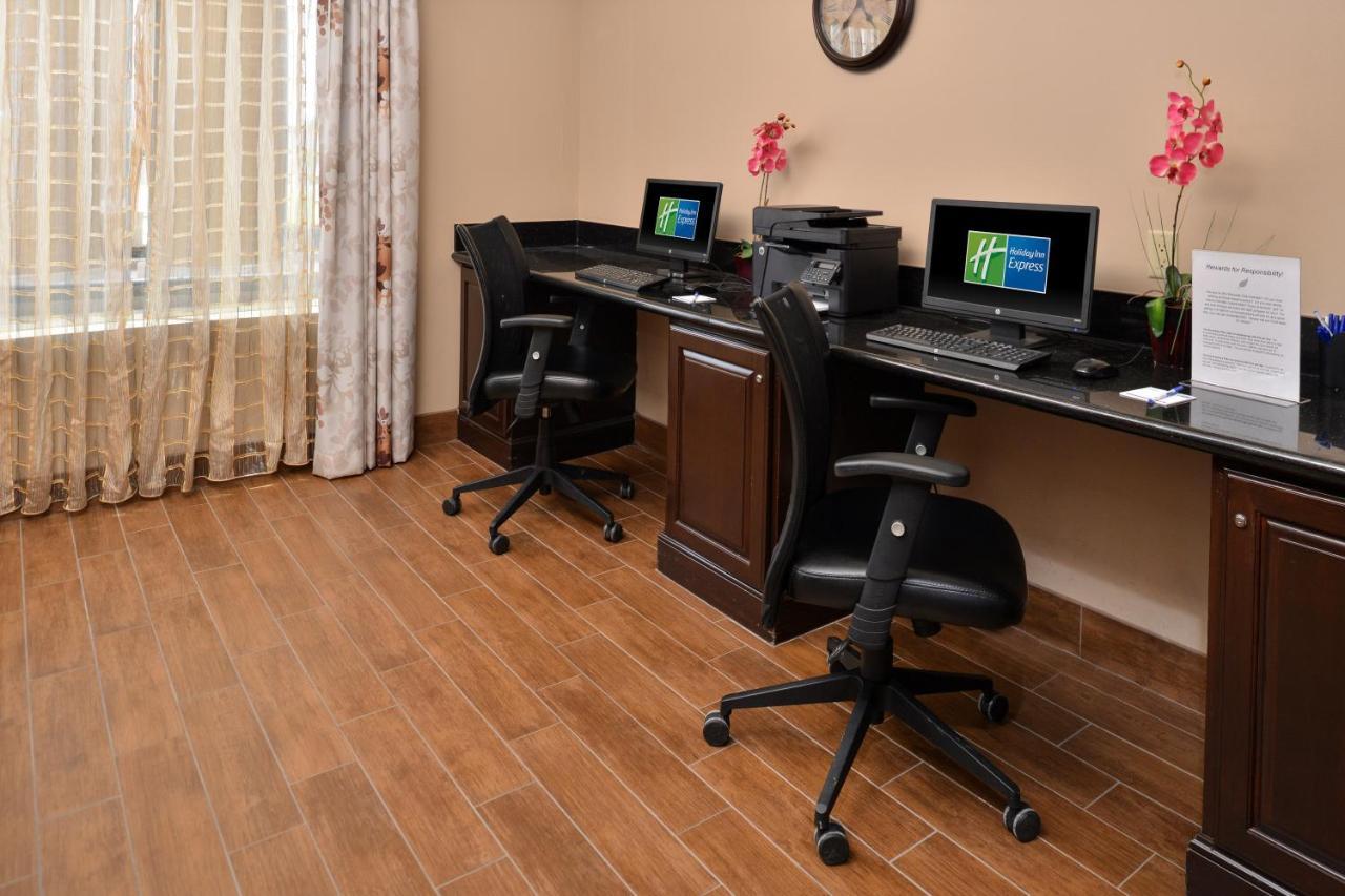 Holiday Inn Express Hotel & Suites Sherman Highway 75 By Ihg Εξωτερικό φωτογραφία